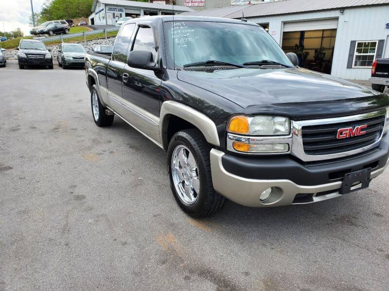 2003 GMC Sierra 1500 for sale at DISCOUNT AUTO SALES in Johnson City TN