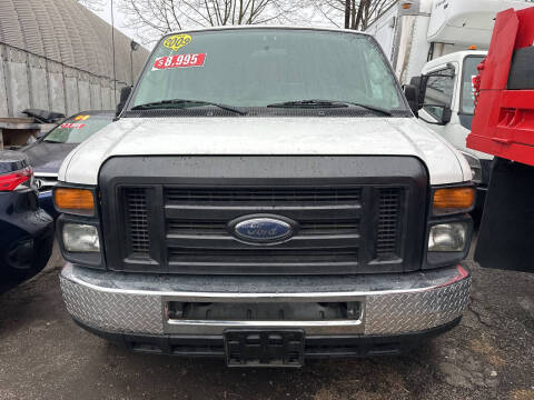 2010 Ford E-Series E-250