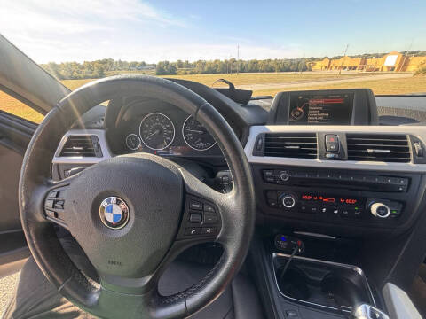 2015 BMW 3 Series 320i