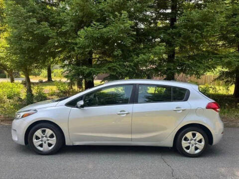 2017 Kia Forte5 LX