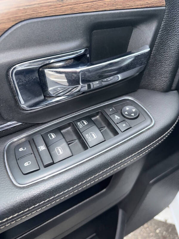 2017 RAM 2500 Laramie