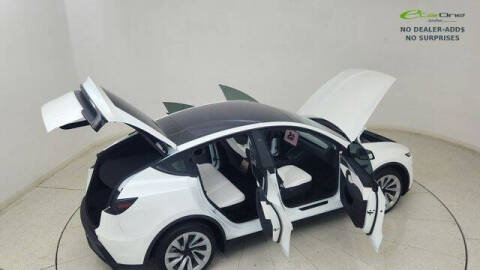 2026 Tesla Model Y Premium