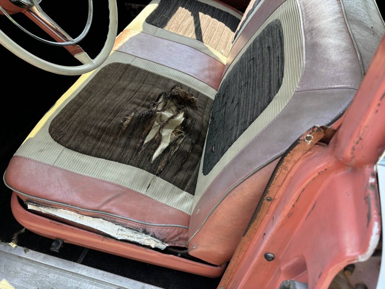 1959 Ford Fairlane 24
