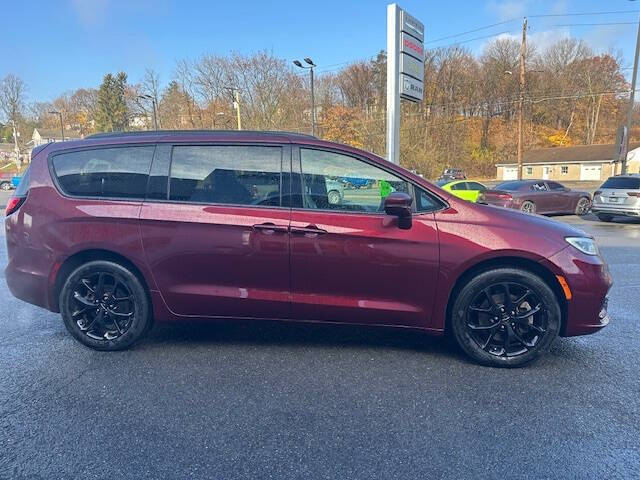 2022 Chrysler Pacifica Touring L