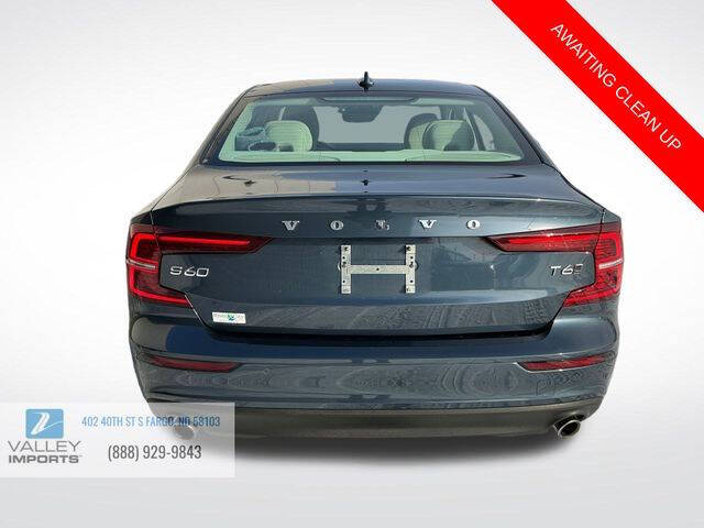 2020 Volvo S60 T6 Momentum