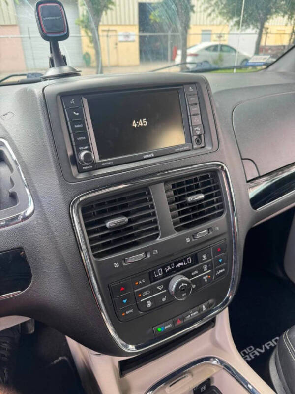 2015 Dodge Grand Caravan SXT
