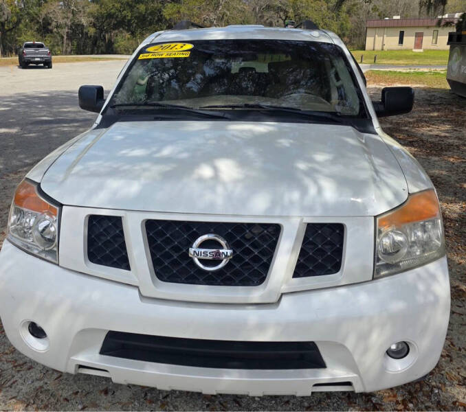 2013 Nissan Armada SV's photo