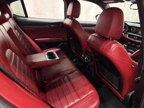 2018 Alfa Romeo Stelvio Ti Sport