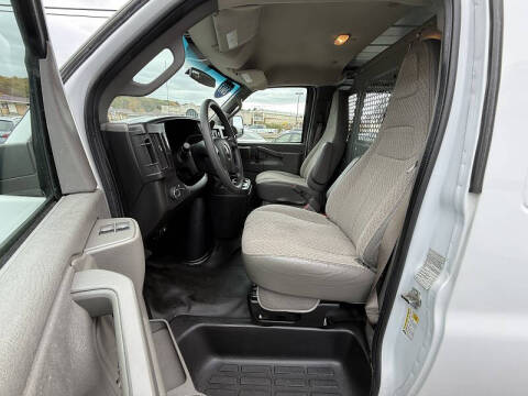 2017 GMC Savana 2500