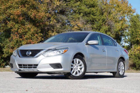 2017 Nissan Altima for sale at Si Auto Inc in Arlington TX