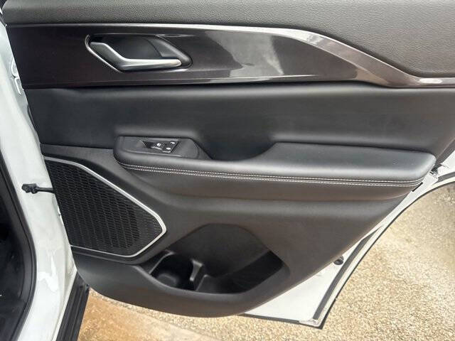 2022 Jeep Grand Cherokee Altitude