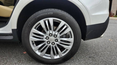 2017 Cadillac XT5 Premium Luxury