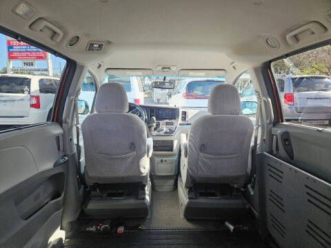 2016 Toyota Sienna