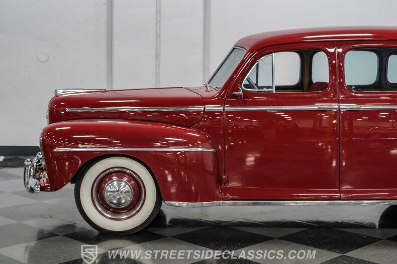 1948 Ford Deluxe