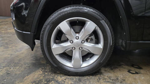 2013 Jeep Grand Cherokee Overland Summit