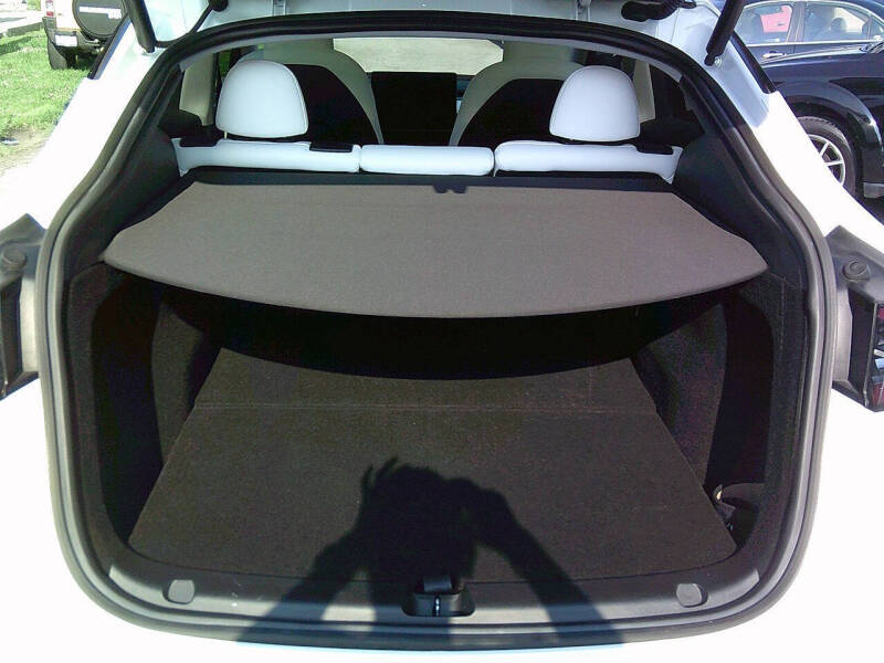 2024 Tesla Model Y Performance