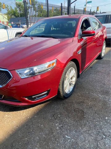 2013 Ford Taurus SEL