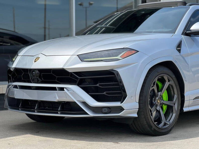 2022 Lamborghini Urus