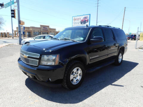 2007 Chevrolet Suburban for sale at AUGE'S SALES AND SERVICE in Belen NM