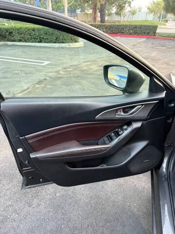 2017 Mazda MAZDA3 Grand Touring