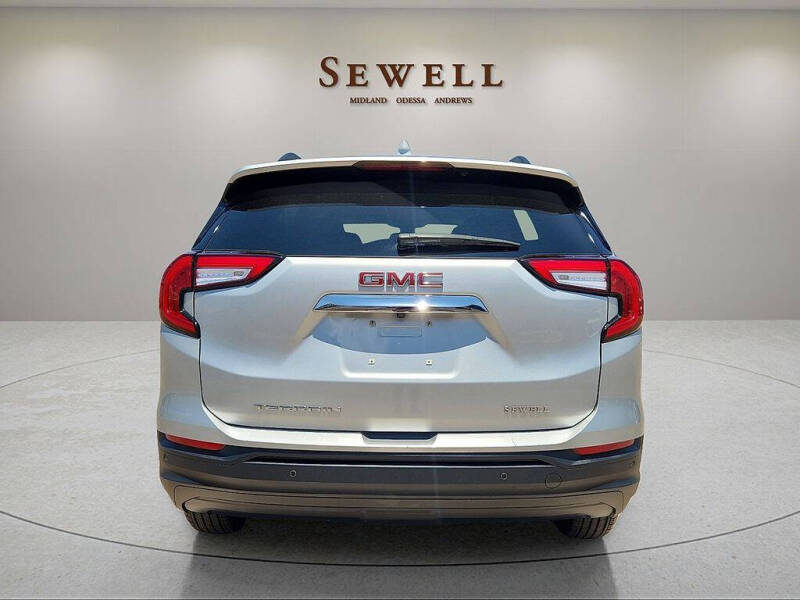 2022 GMC Terrain SLE