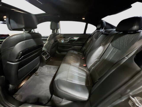 2017 BMW 7 Series 740i