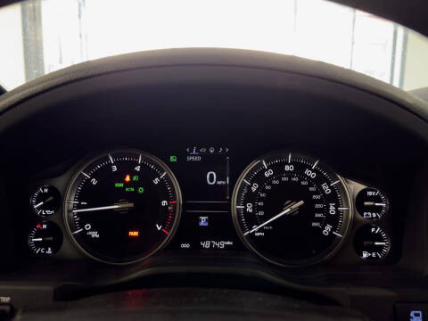 2018 Toyota Land Cruiser