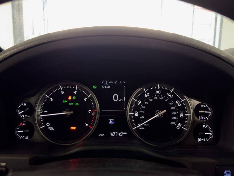 2018 Toyota Land Cruiser