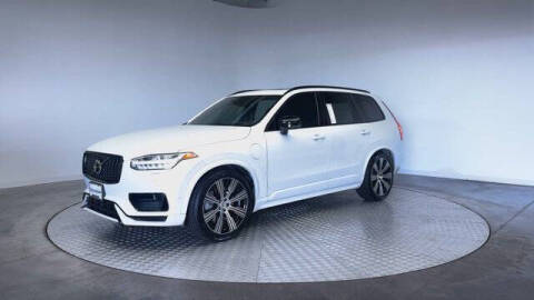 2022 Volvo XC90 Recharge T8 R-Design