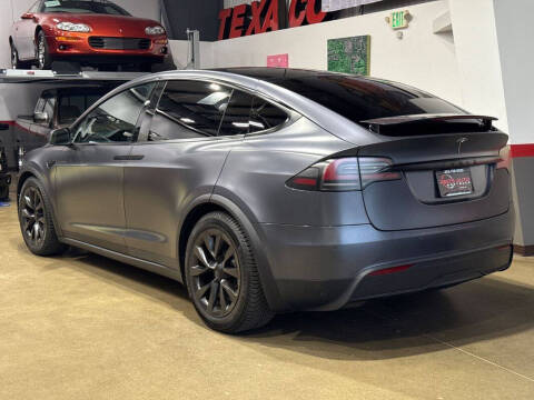 2022 Tesla Model X Plaid