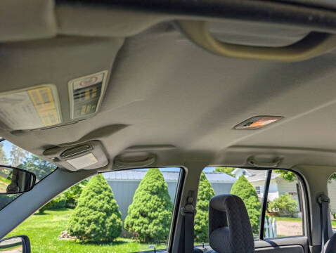 2004 Chevrolet Tracker