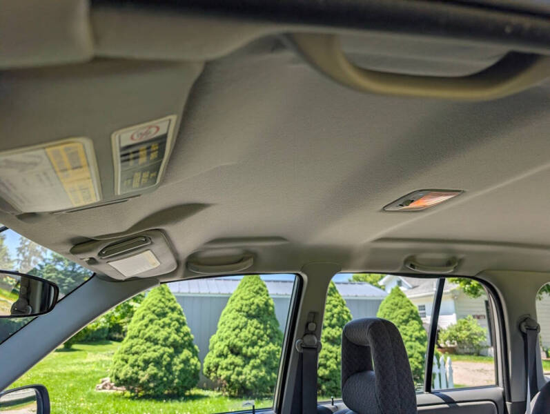 2004 Chevrolet Tracker
