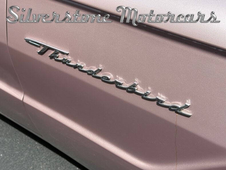 1964 Ford Thunderbird