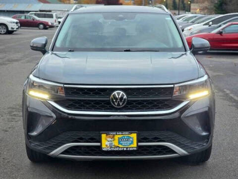 2023 Volkswagen Taos SE 4Motion