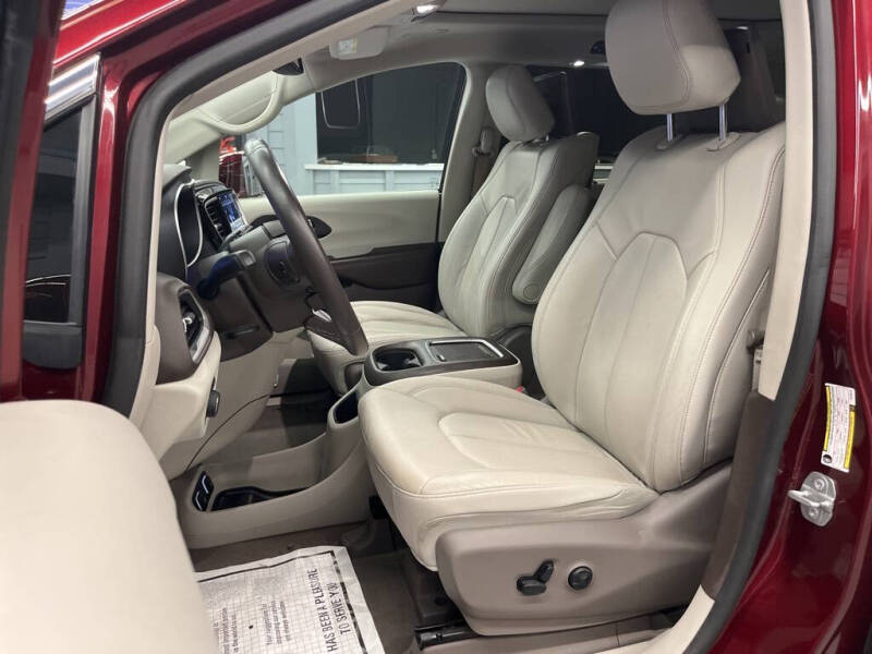 2020 Chrysler Pacifica Touring L Plus