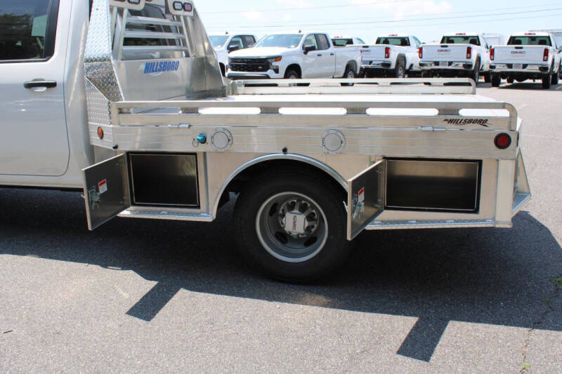 2025 GMC Sierra 3500HD CC Pro