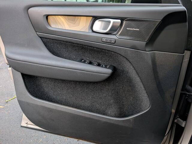 2023 Volvo XC40 Recharge Twin Ultimate