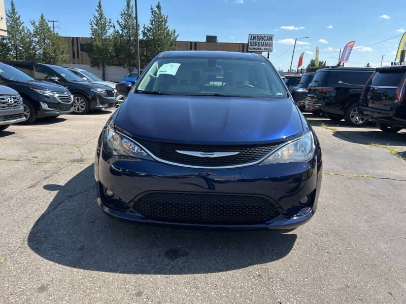 2017 Chrysler Pacifica LX