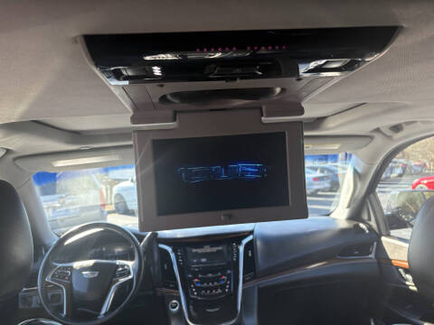 2016 Cadillac Escalade ESV Luxury Collection