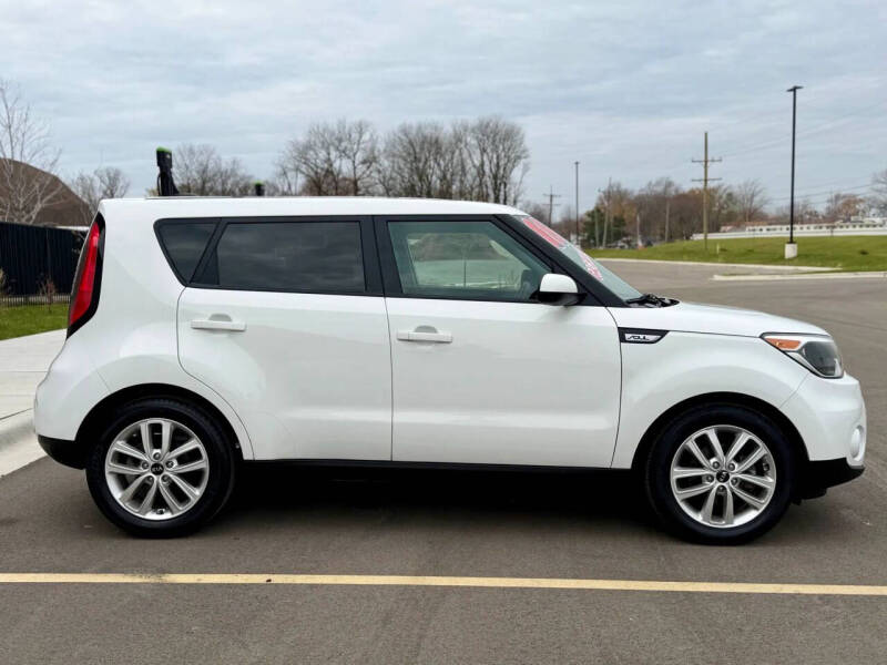 2018 Kia Soul +
