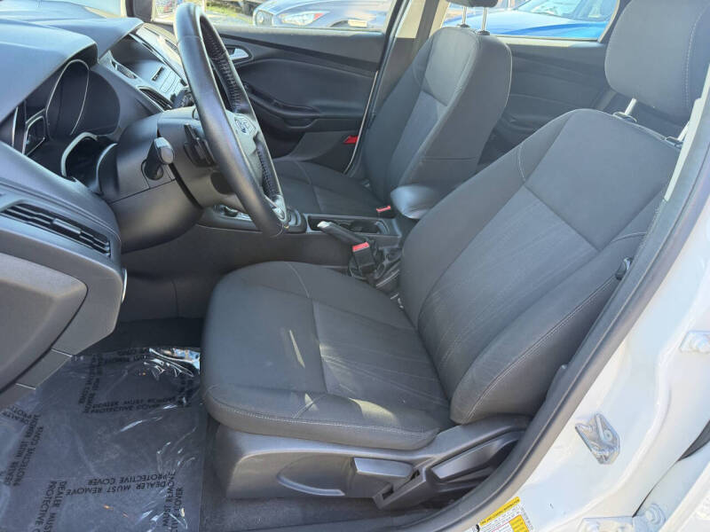 2015 Ford Focus SE