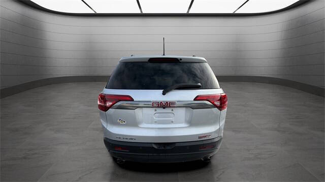 2017 GMC Acadia SLE-2