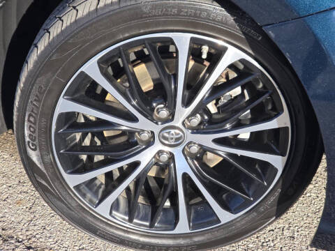 2019 Toyota Camry SE