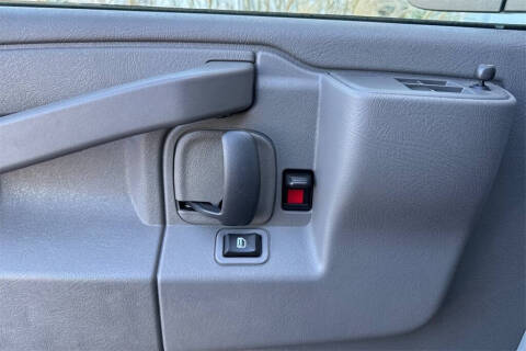 2025 GMC Savana 2500