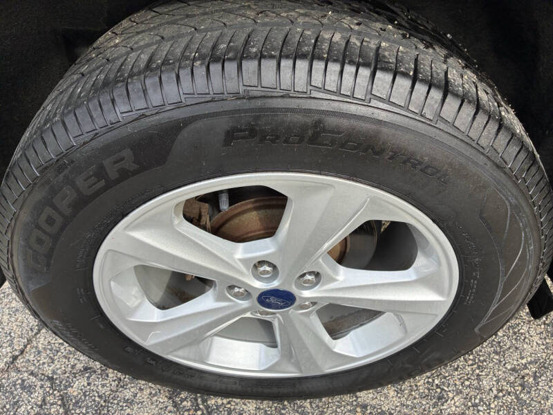 2016 Ford Edge SE