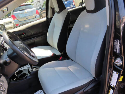 2015 Toyota Prius c Four