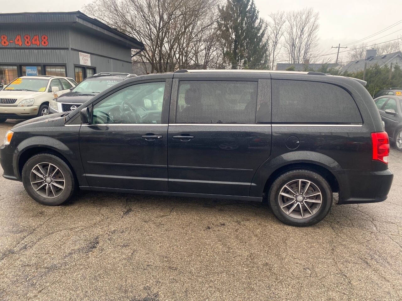 2017 Dodge Grand Caravan for sale at First Choice Auto Center LLC in Cincinnati, OH