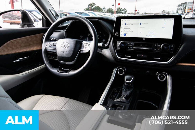 2024 Toyota Grand Highlander Hybrid XLE