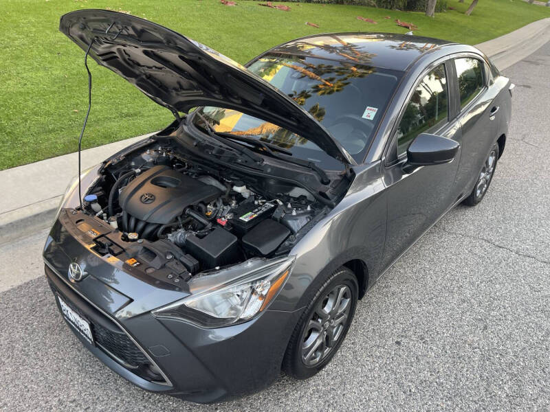 2019 Toyota Yaris XLE