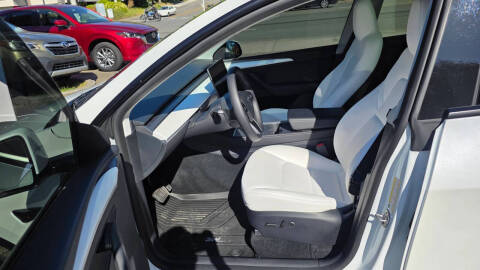 2025 Tesla Model Y Long Range